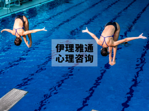 一个追，一个逃：张家齐母女的依恋困局，藏着多少东亚家庭的影子